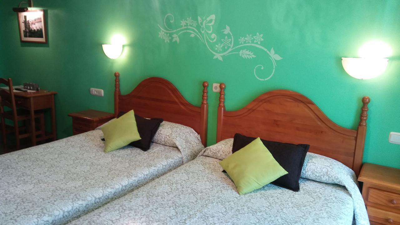 Hostal Ekaitza ليساكا المظهر الخارجي الصورة