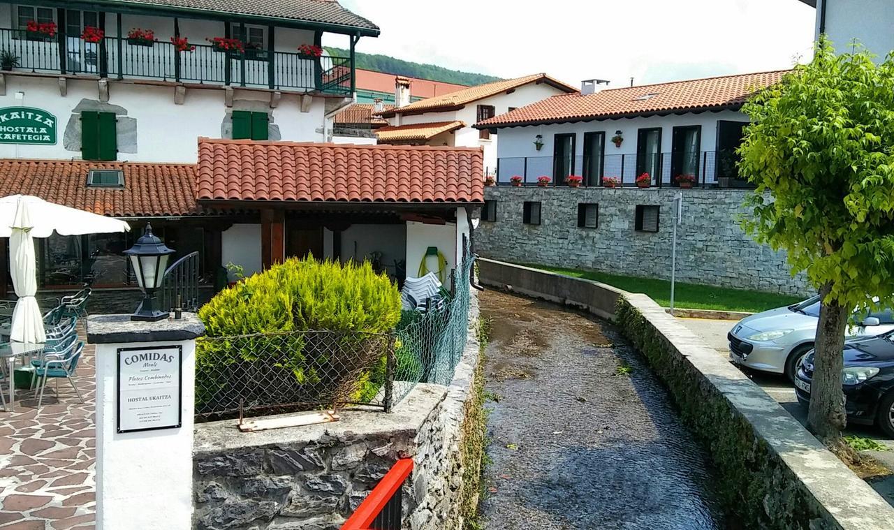 فندق Hostal Ekaitza ليساكا المظهر الخارجي الصورة